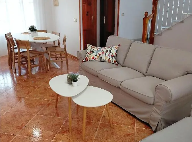 Casa Playa, Terraza Y Garaje شقة نيرخا