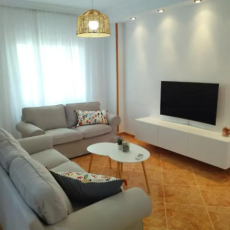 Casa Playa, Terraza Y Garaje Нерха