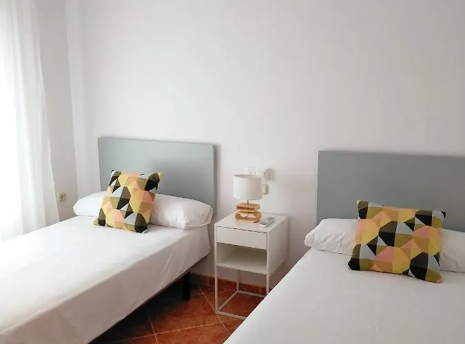 Casa Playa, Terraza Y Garaje Nerja