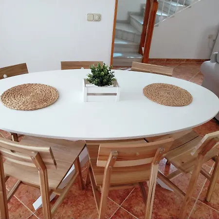 Casa Playa, Terraza Y Garaje Nerja